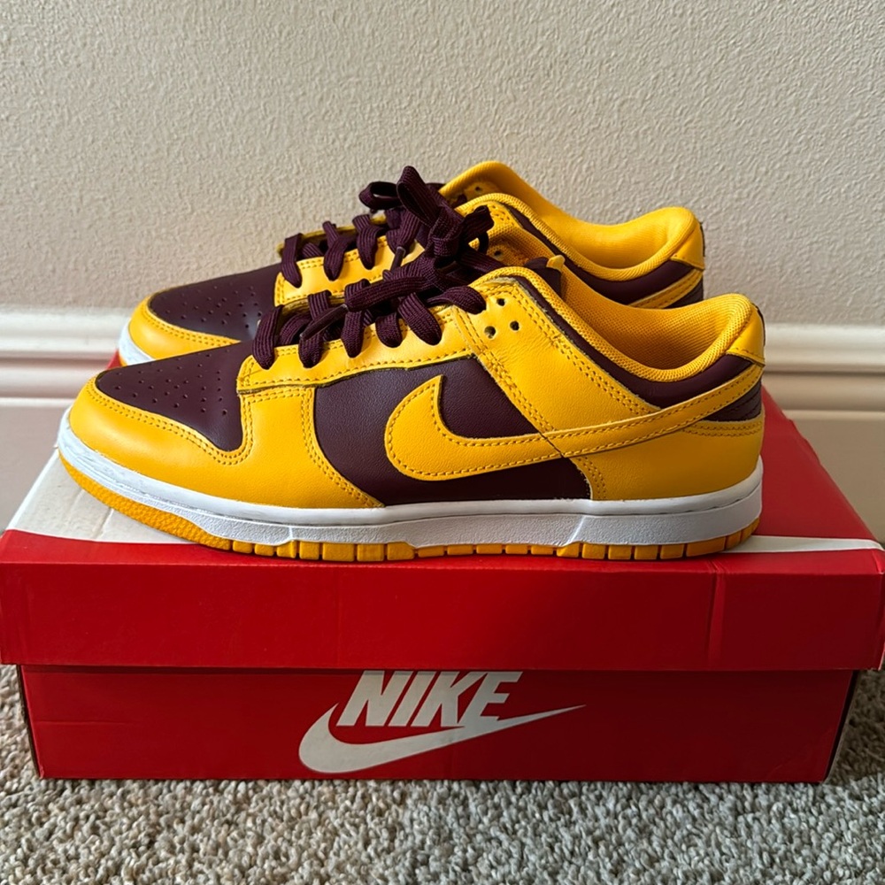 Nike dunk low